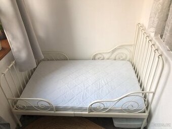 Rostoucí dětská postel IKEA