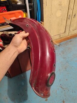 Zadní blatník půlbuben jawa 250, 350 kývačka