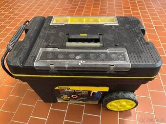 Box na nářadí Stanley na kolečkách