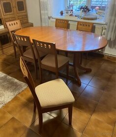 velký rodinný stůl BEZ ŽIDLÍ