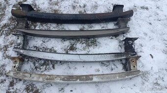 Prodám zadní výztuhy škoda