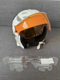 Dětská helma s hledím