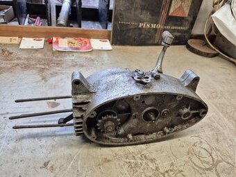 Motor jawa 550 dle foto