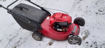 Benzínová sekačka