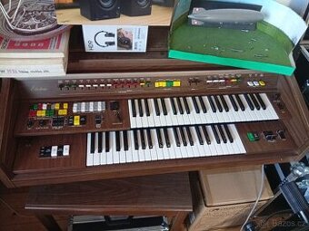 Elektrické varhany Yamaha Electone B-75