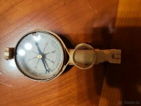 Retro plastový směrový kompas