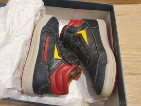 Dětské kožené boty GEOX RESPIRA AMPHIBIOX vel. 32