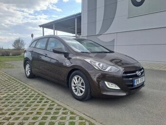 Hyundai i30, 1.6GDI 99KW 1.MAJ VELMI PĚKNÉ