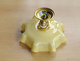 Hezký mosazný lustr / stropnice