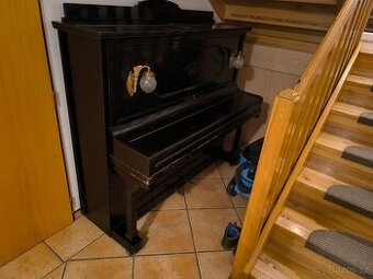 Klavír Petrof  levně