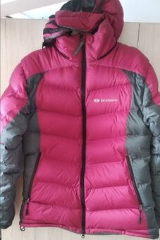 Výprodej zimního oblečení: bunda, šála, čepice, rukavice