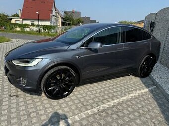 Tesla model X Long Range - 1