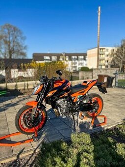 KTM Duke 890 GP 2024.  Odpočet DPH.