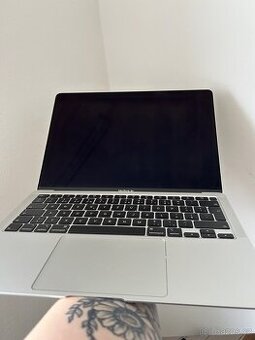 MacBook Air 13″ (2019, A1932)