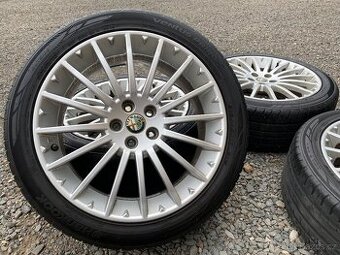 Alu orig letni sada Alfa Romeo 5x98 7J ET40,5 215/45 R17