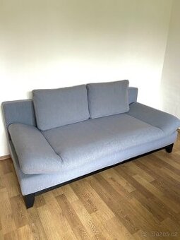 Rozkládací gauč IKEA - úložný prostor