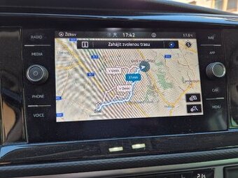 VW 6.1 Caravela r.v. 04.2020, osobní