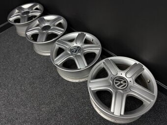 Alu VW 5x100 15” 5Z0601025A