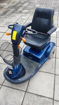 Elektrická tříkolka (skútr) pro seniory