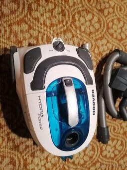 Vysavač Hoover Aqua