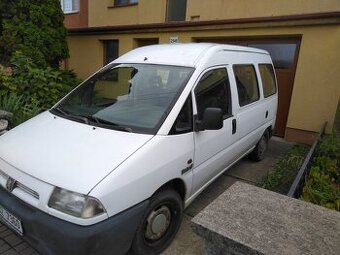 Peugeot Expert 1.9D 9míst