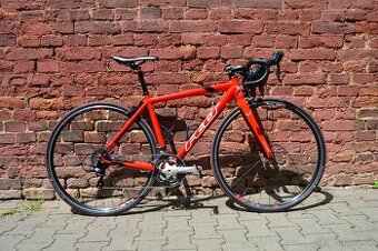 Silniční kolo Felt F95