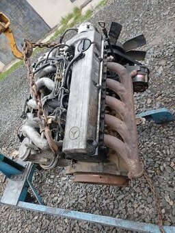Motor mercedes w124 w201 250D