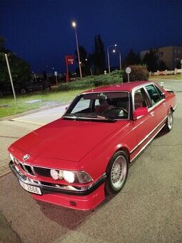 BMW 735i,e23