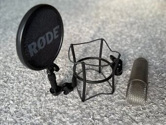 Mikrofon Rode NT1-A s pop filtrem