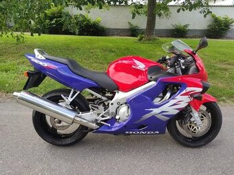 Honda CBR 600 F PC35