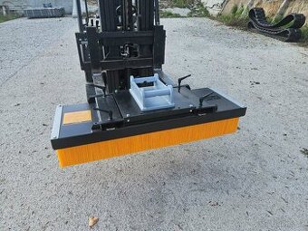 Pevný smeták pro bagr, 12 kartáčů, 1500mm