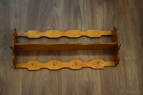 Košíčky a dřevěné různosti