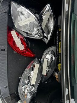 Přední světla VW/Peugeot/MB/Ford