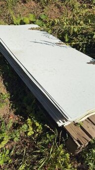 Prodám plechy s folií, 0,4mm