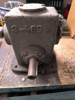 Převodovka úhlová