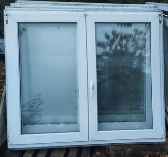 Mám 8 ks plastových oken s dvojsklem 150 x 130 cm
