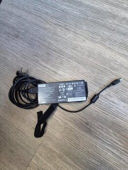 LENOVO ORIGINÁLNÍ NAPÁJECÍ ZDROJ 135W 20V 6.75A