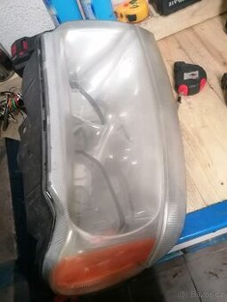 Světla grand cherokee