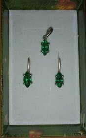 Sady šperků v dárkové krabičce