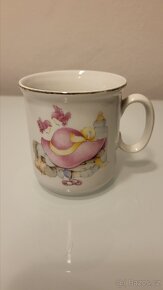 PORCELÁNOVÝ DĚTSKÝ HRNEK - BOHEMIA