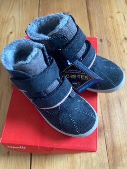 Nové zimní boty Superfit