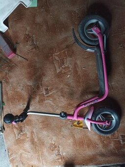 Dětská houpačka,koloběžka,tříkolka pro malé