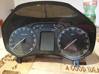 Škoda Octavia 2 budíky