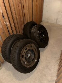 Zimní pneu + plecháče