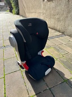 Autosedačka Britax Römer Kidfix 15-36 kg.