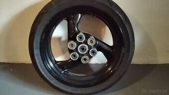 Ducati SS 900 - zadní kolo