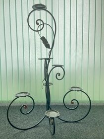 Kovové stojánky na kytky - ruční výroba