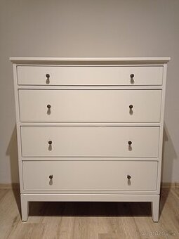 Komoda IKEA Idanas