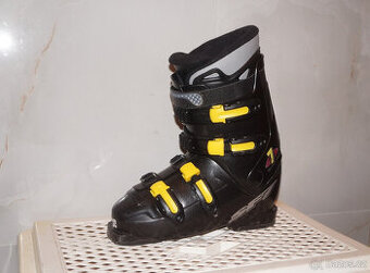 Lyžáky 41 TecnoPro vel. 26,5 (7,5UK ; 41EU) bezvadný stav.