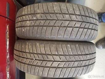 Zimní pneu 215/60/16